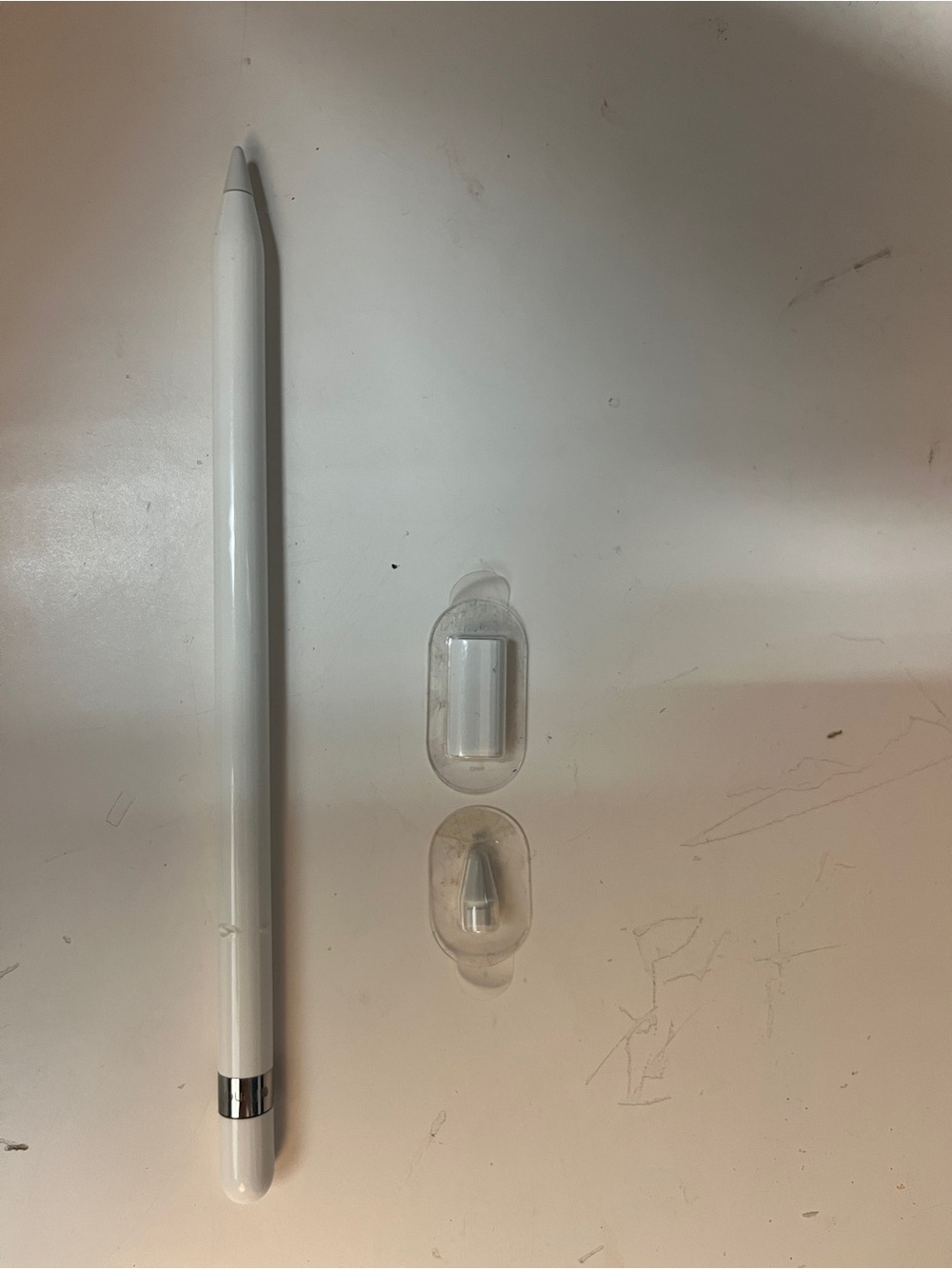 Apple White Stylus Pen 1 Gen with Replacement Tips